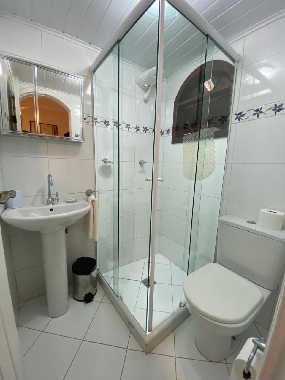 Aratinga Inn Vila do Abraao Екстер'єр фото