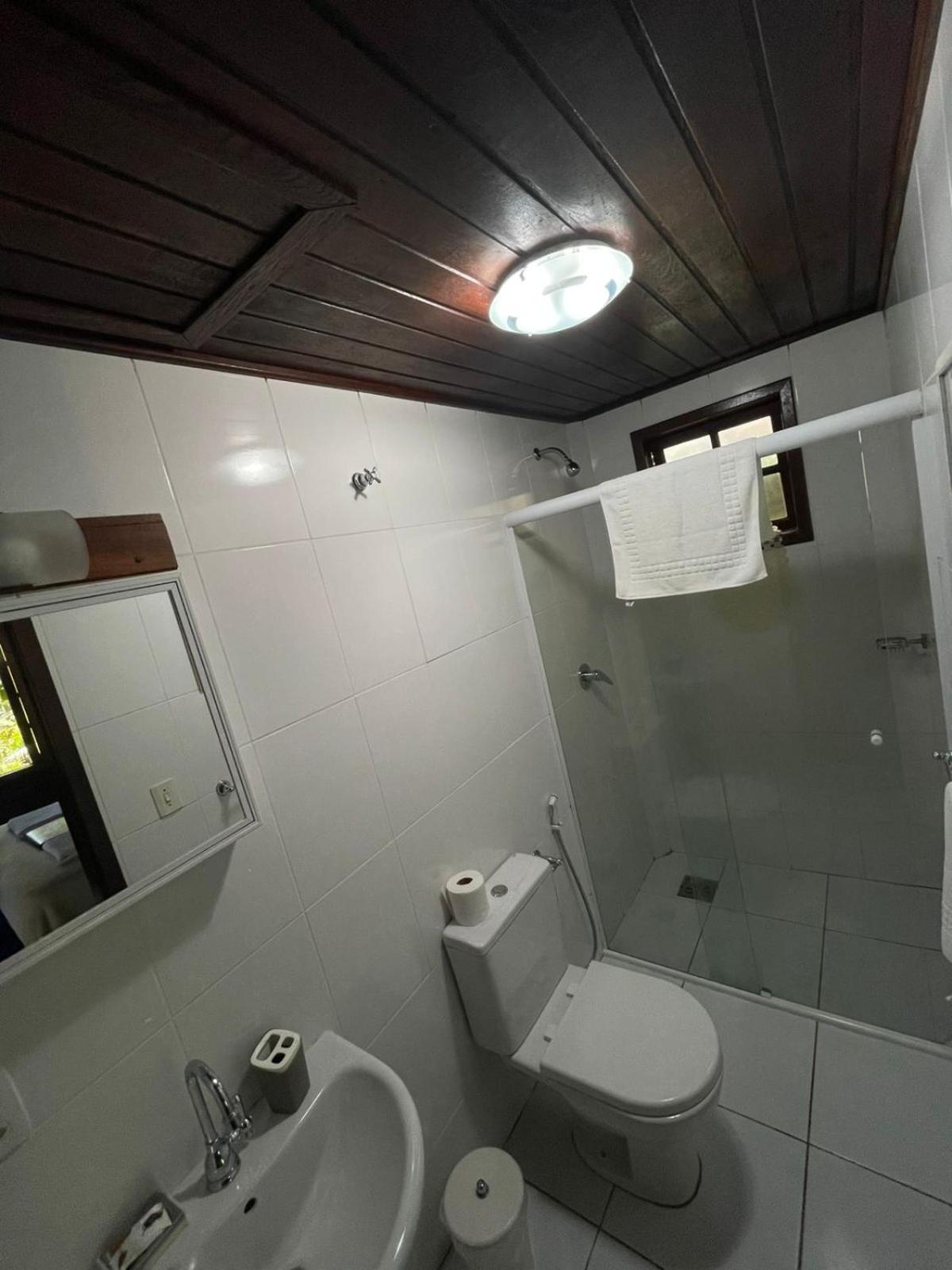 Aratinga Inn Vila do Abraao Екстер'єр фото